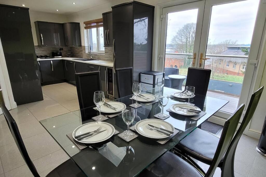 Tides Reach - 3 Bedroom Holiday Home - Llanreath - Pembroke Dock Esterno foto