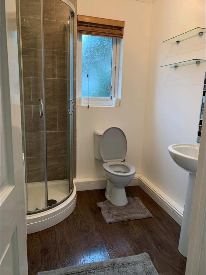 Tides Reach - 3 Bedroom Holiday Home - Llanreath - Pembroke Dock Esterno foto